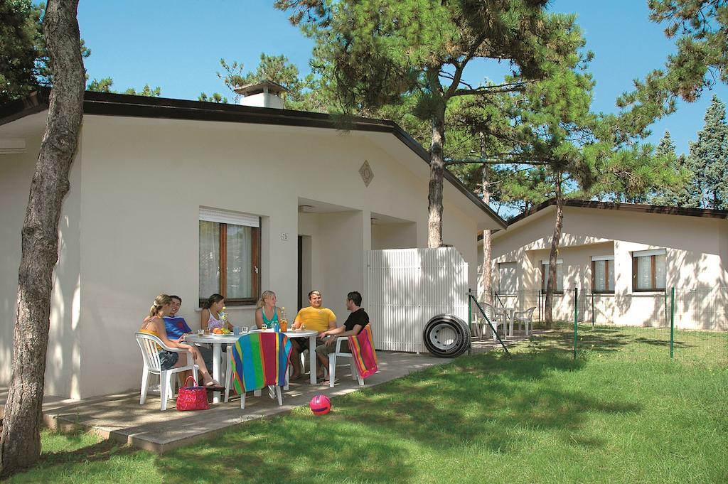 Villaggio Le Palme Λινιάνο Σαμπιαντόρο Εξωτερικό φωτογραφία